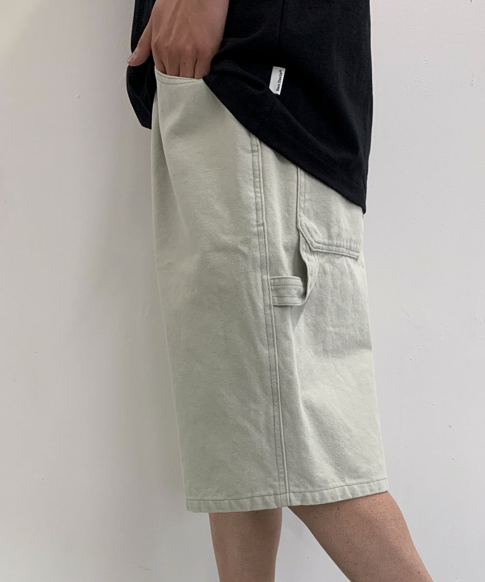 オフホワイト　モデル:175cm L着用