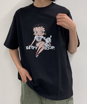 VISION BETTY T