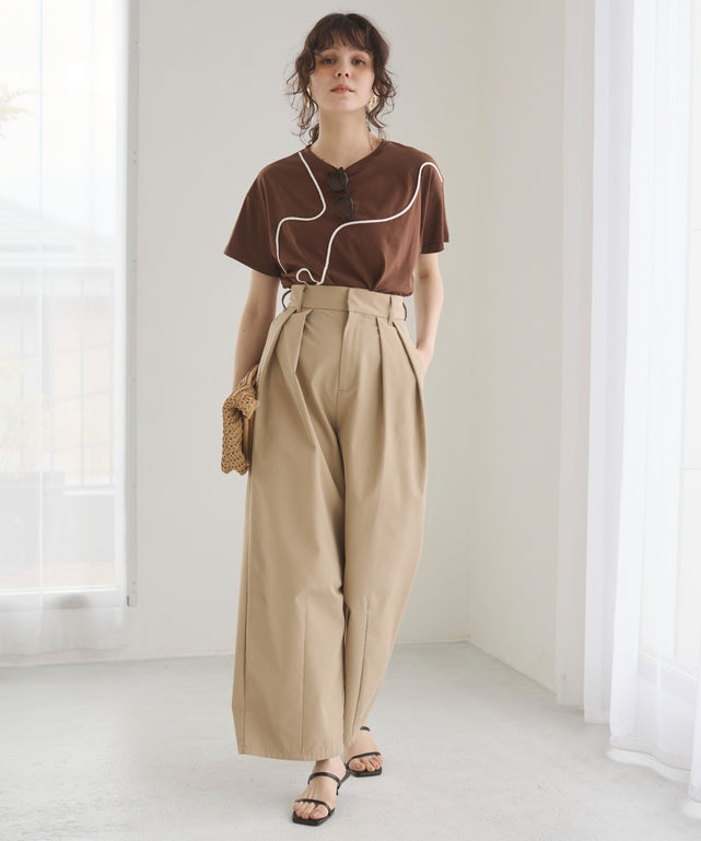 コード刺繍デザインTシャツ