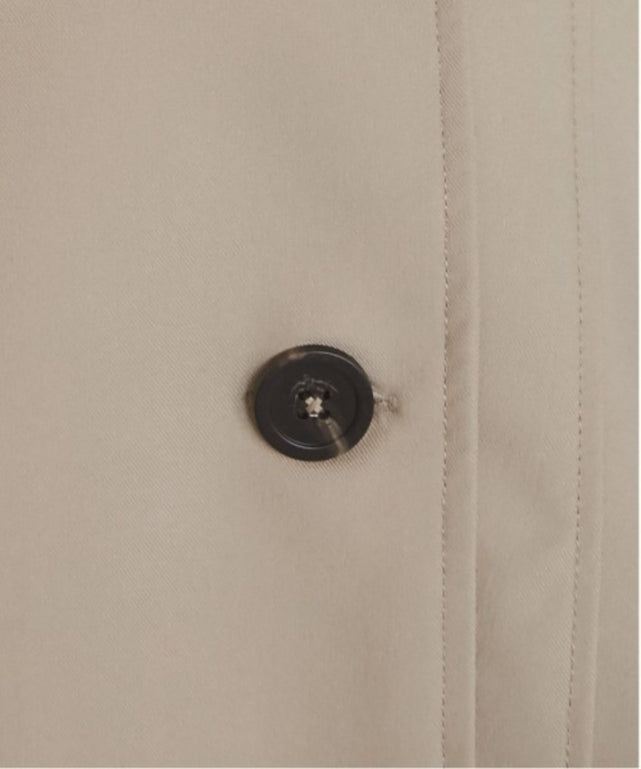 ショートトレンチコート