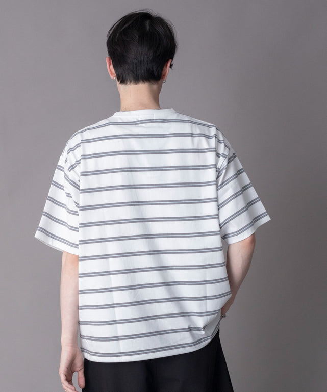 ホワイト モデル：180cm L着用
