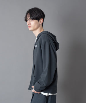 チャコール モデル：180cm L着用
