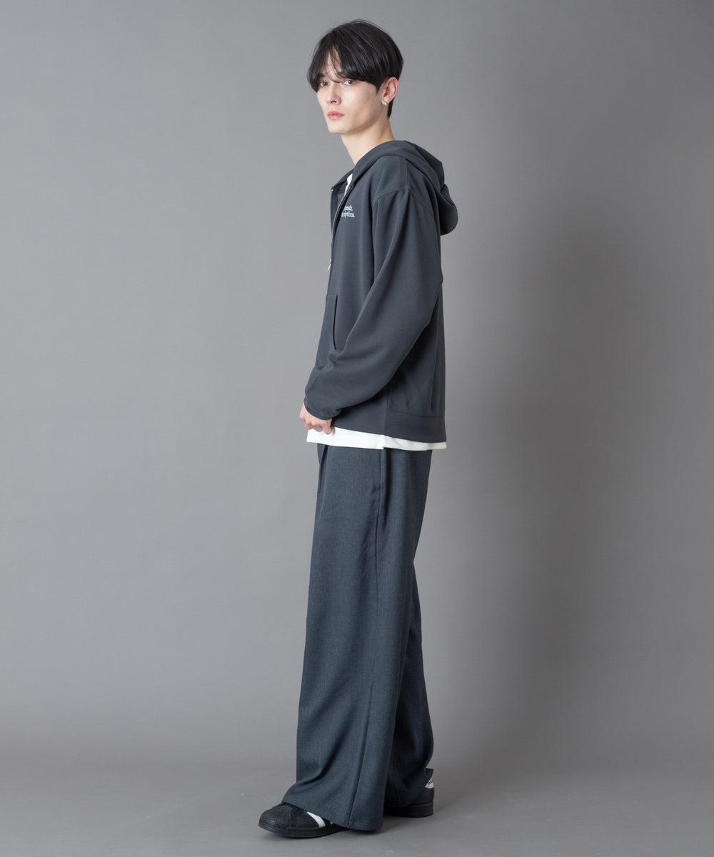 チャコール モデル：180cm L着用