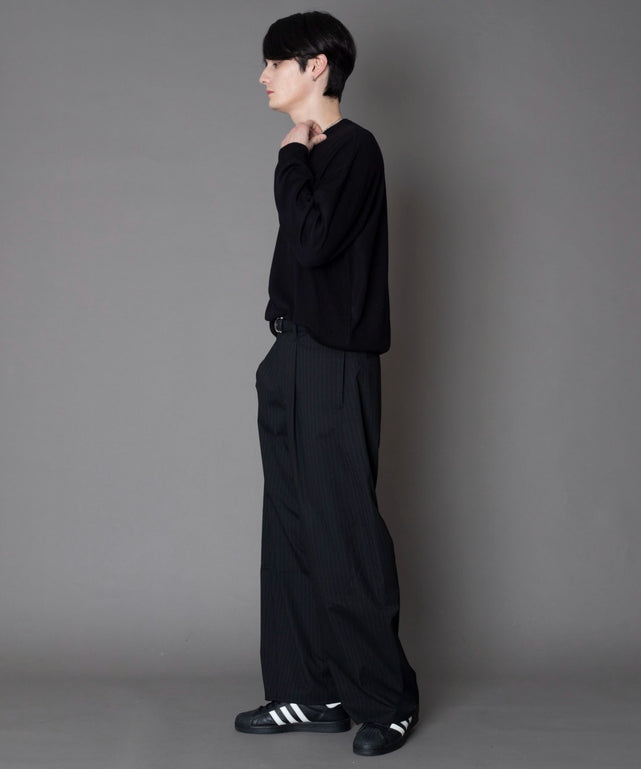 ﾌﾞﾗｯｸｽﾄﾗｲﾌﾟ モデル：180cm L着用