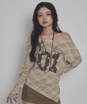 ベージュ モデル：163cm F着用