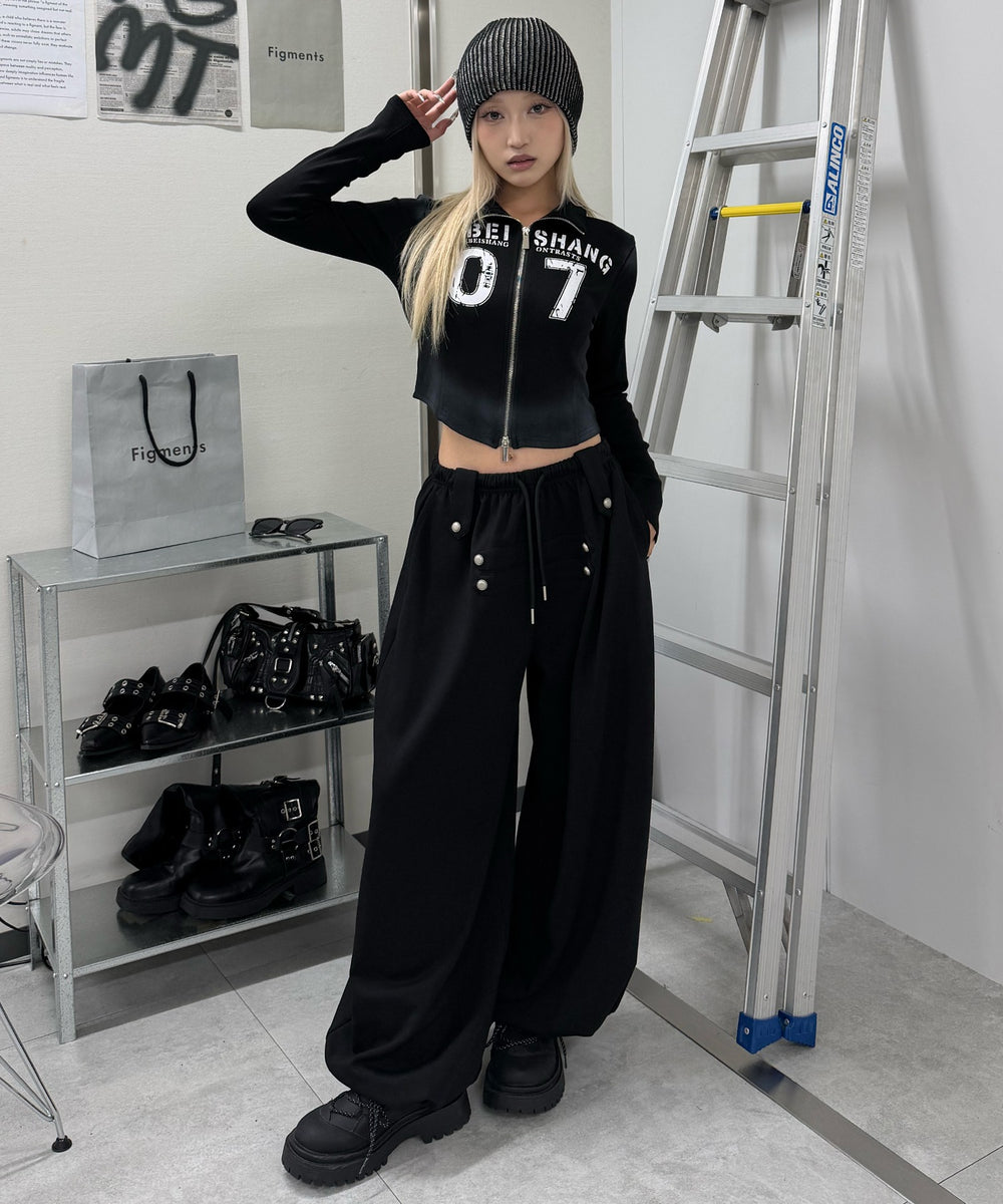 ブラック モデル：160㎝ F着用