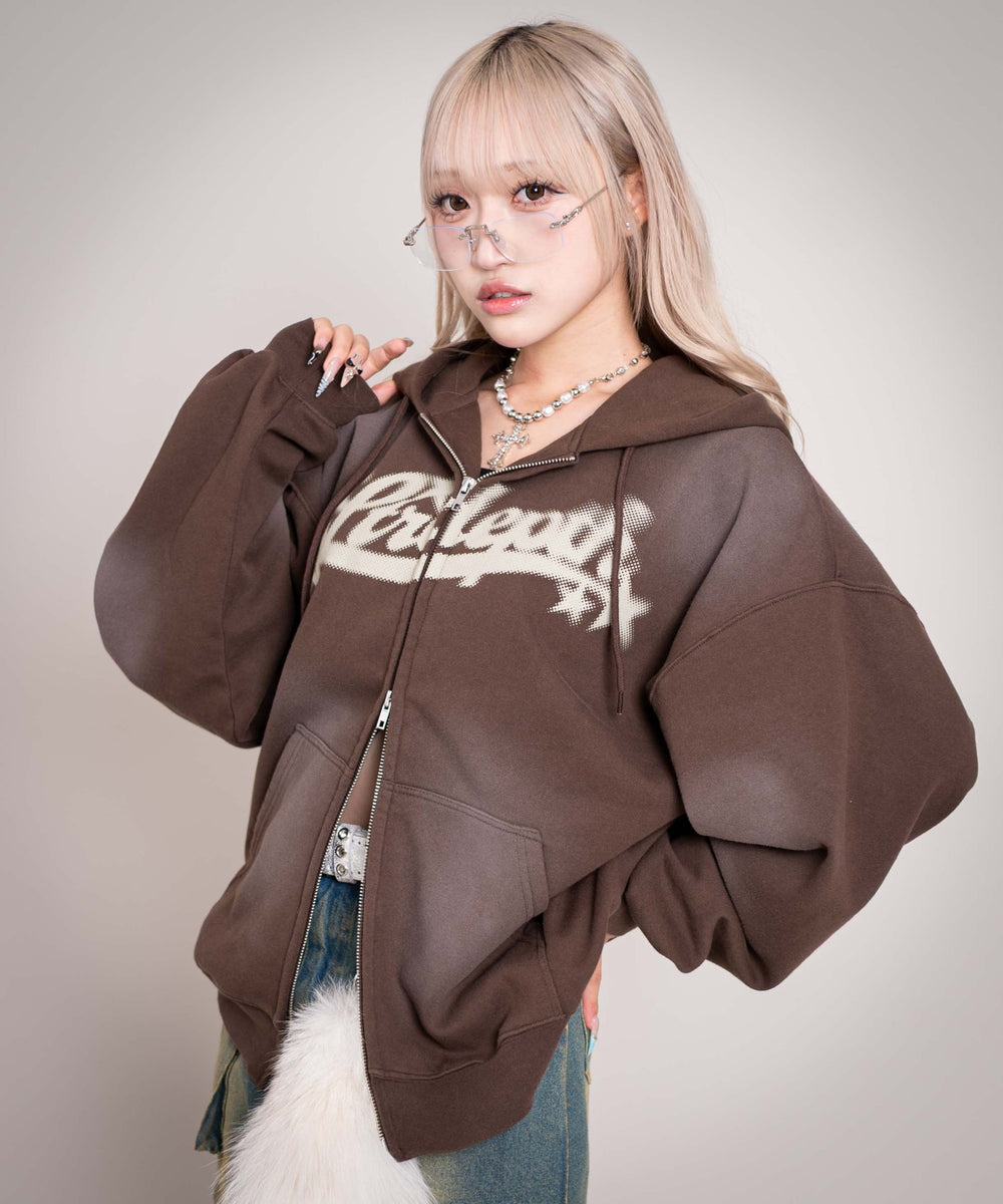 ブラウン モデル：160cm L着用