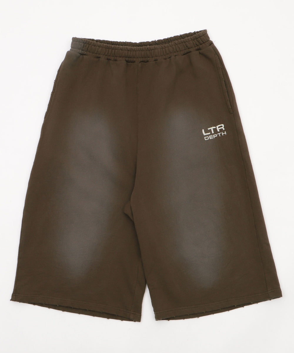 ブラウン