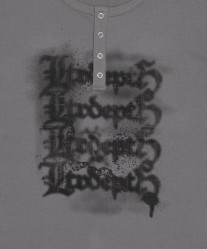 グラフィックヘンリーネックT（SS）