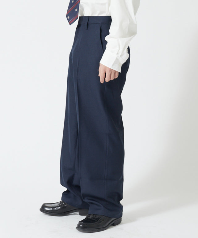 メンズスクールセミワイドスラックス/ネイビー モデル:167cm L着用