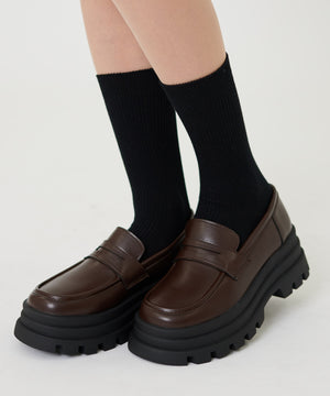 ブラック