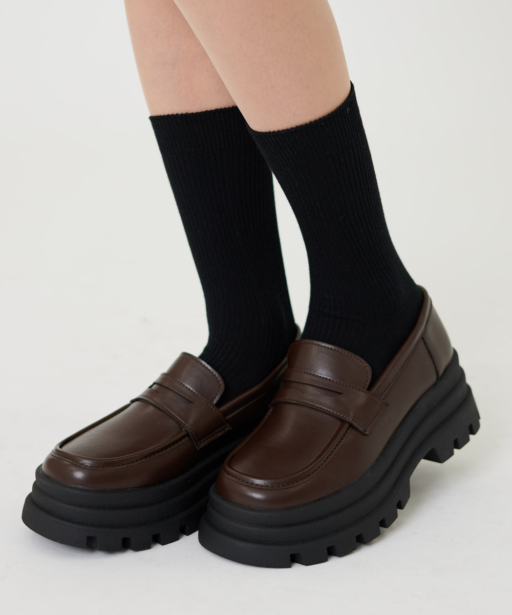 ブラック