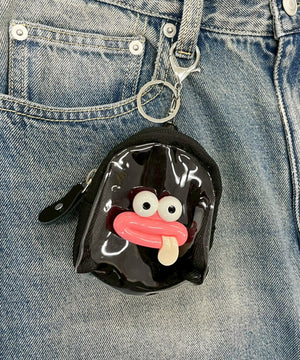 ブラック