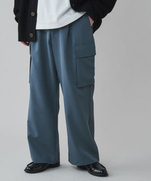 ブルーその他 モデル：180cm L着用