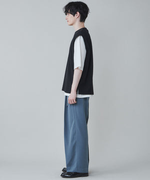 ブラック モデル：180cm L着用