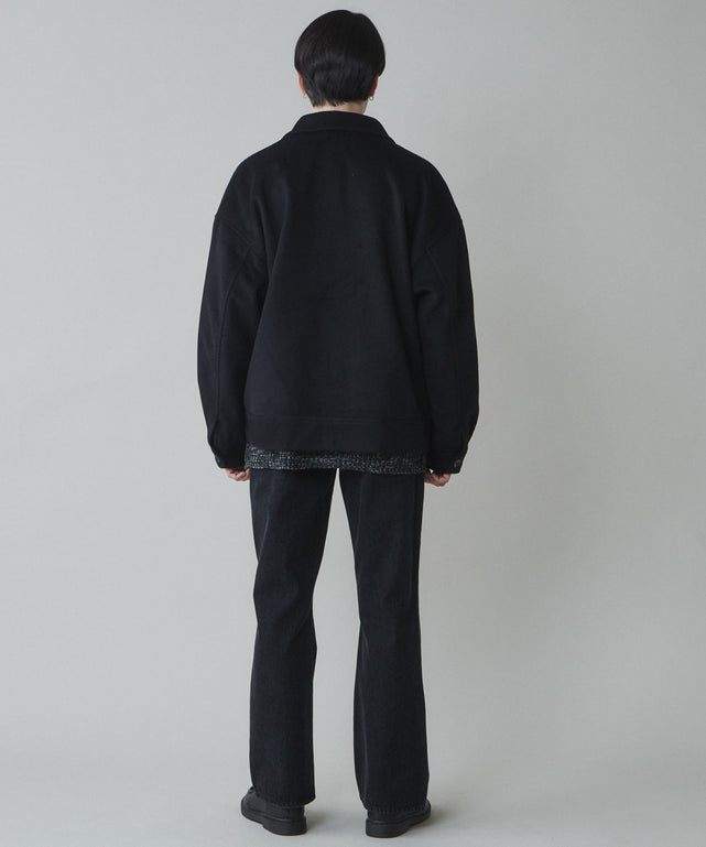 ブラック モデル：180cm L着用