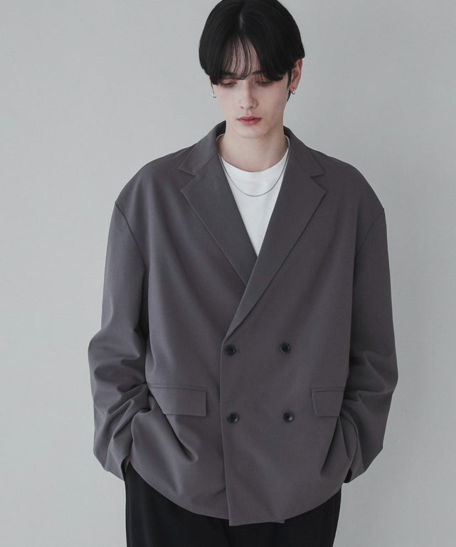 Dグレー モデル：180cm L着用