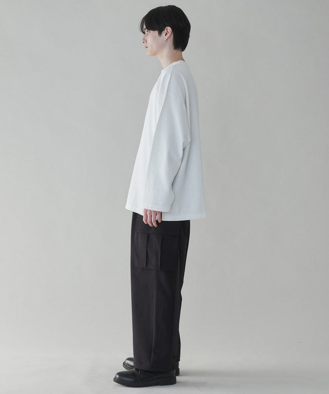 ブラック モデル：180cm L着用