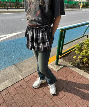 ブラック