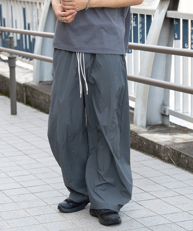 テクニカルバルーンパンツ/グレー モデル：180cm L着用