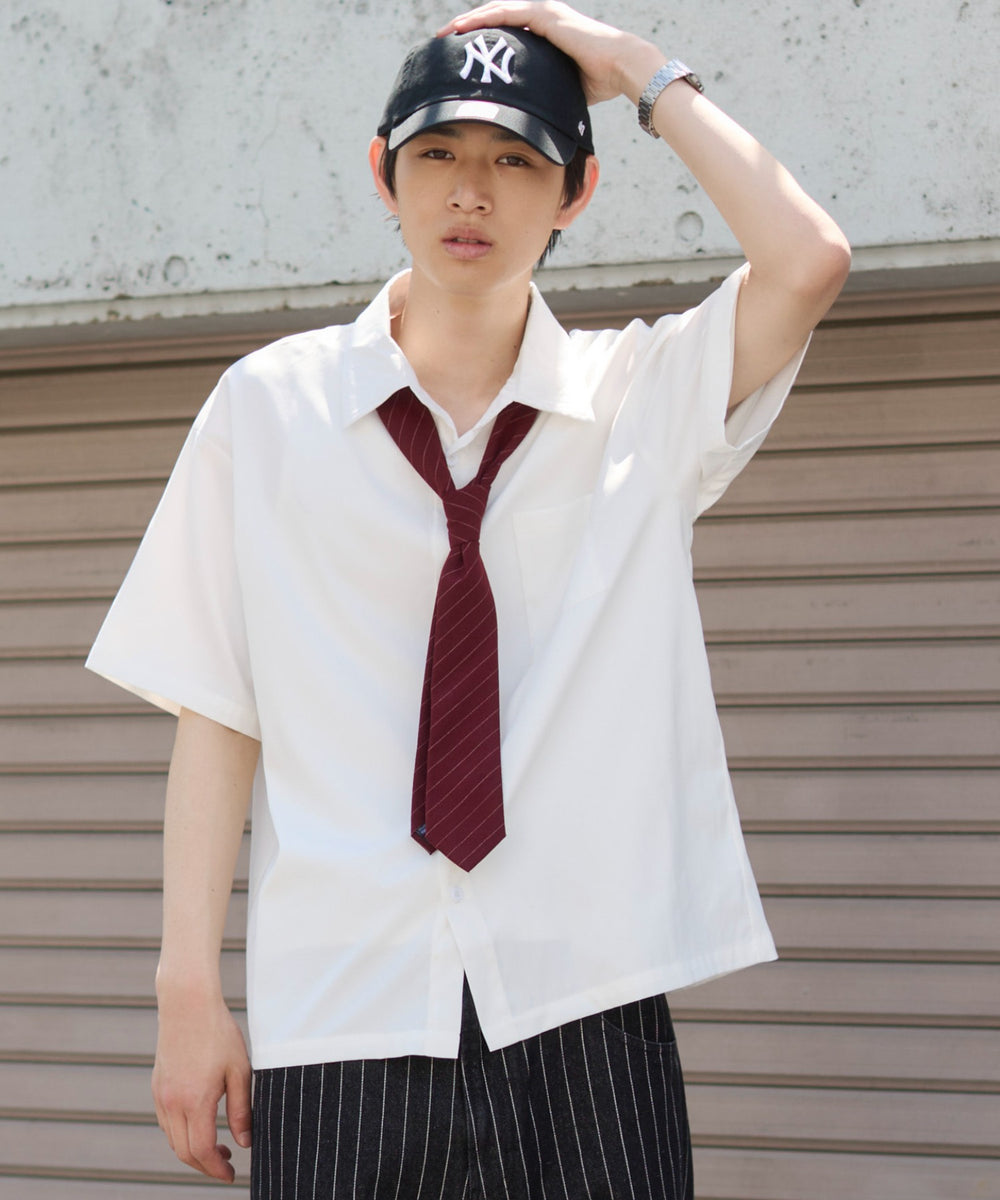 ホワイト モデル：181cm L着用