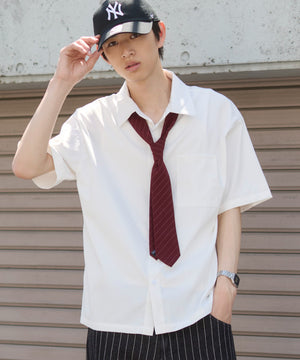 ホワイト モデル：181cm L着用