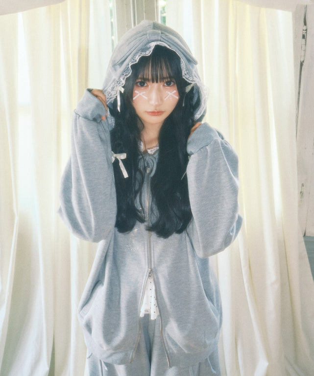 グレー モデル：162㎝ F着用