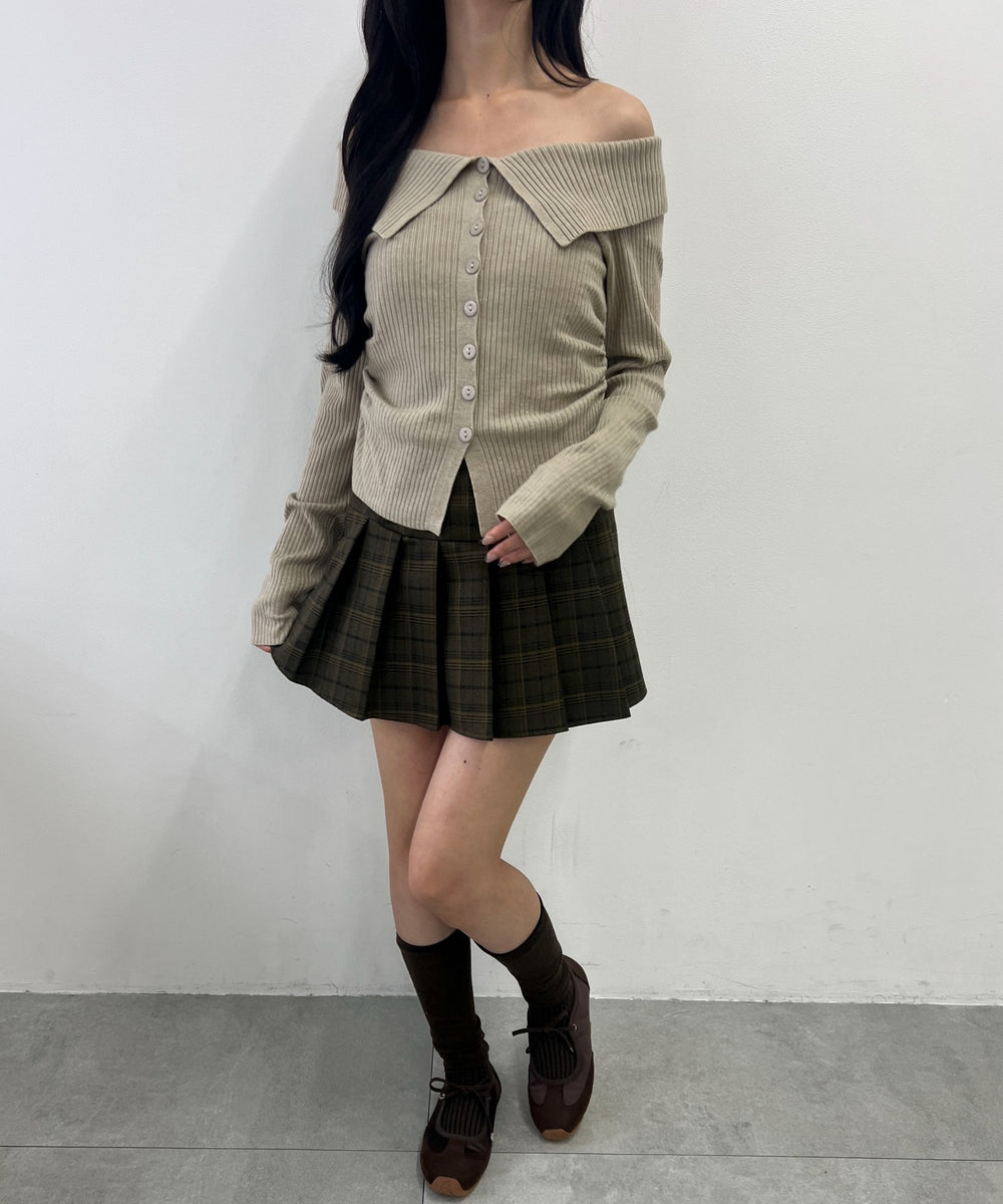 ベージュ モデル：158㎝ F着用