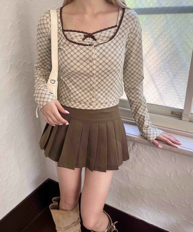 ベージュ モデル：160㎝ F着用