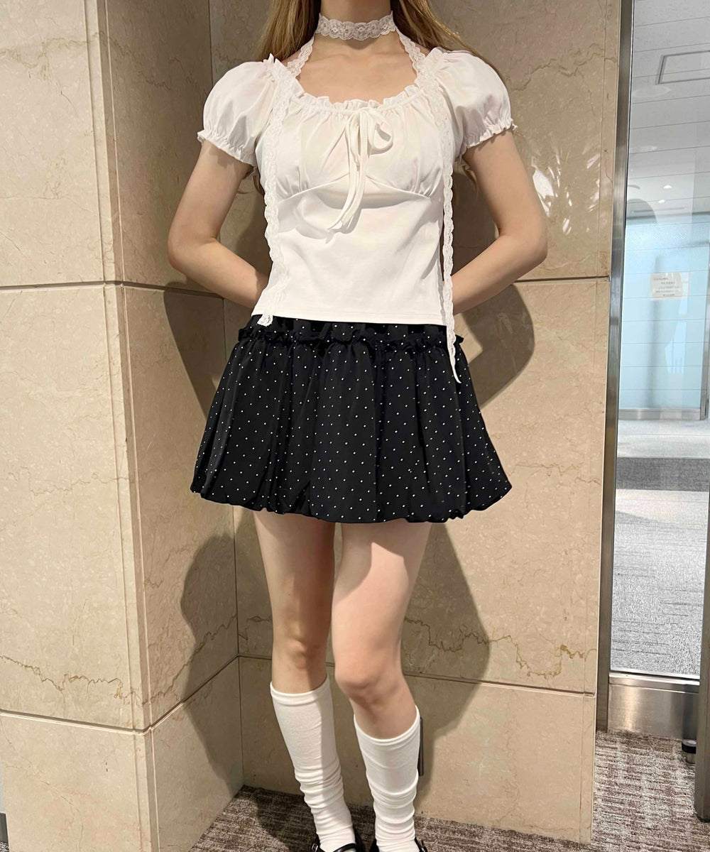 ホワイト モデル：160㎝ F着用