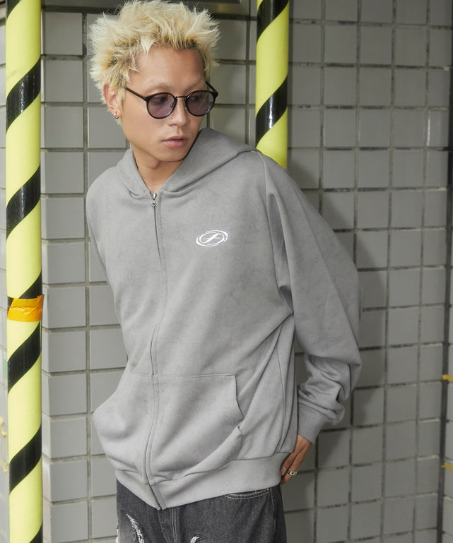 グレー モデル：178cm L着用