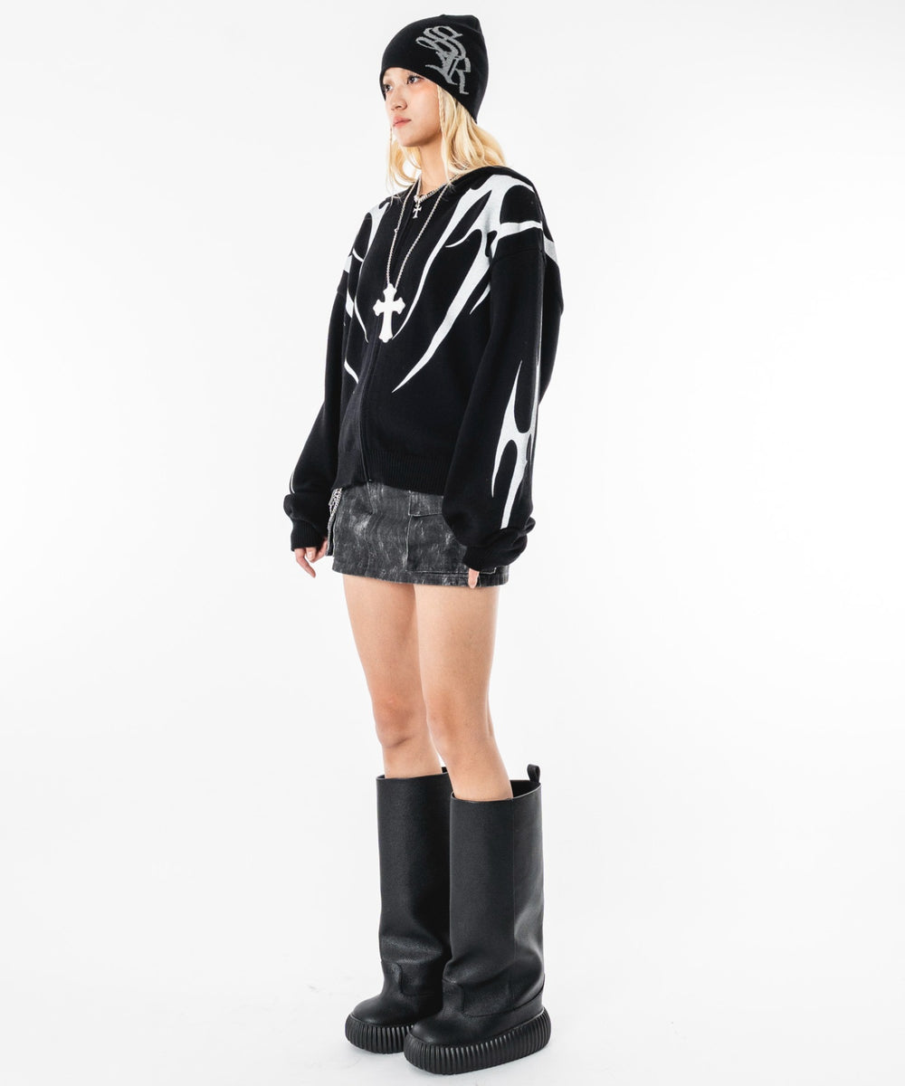 ブラック モデル：172cm M着用
