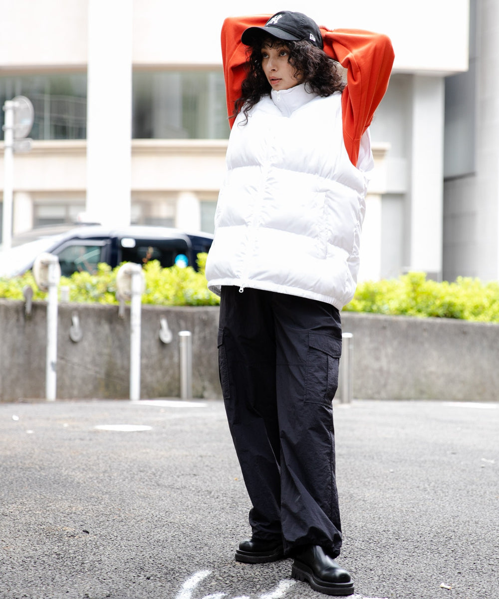 ホワイト モデル：166cm L着用