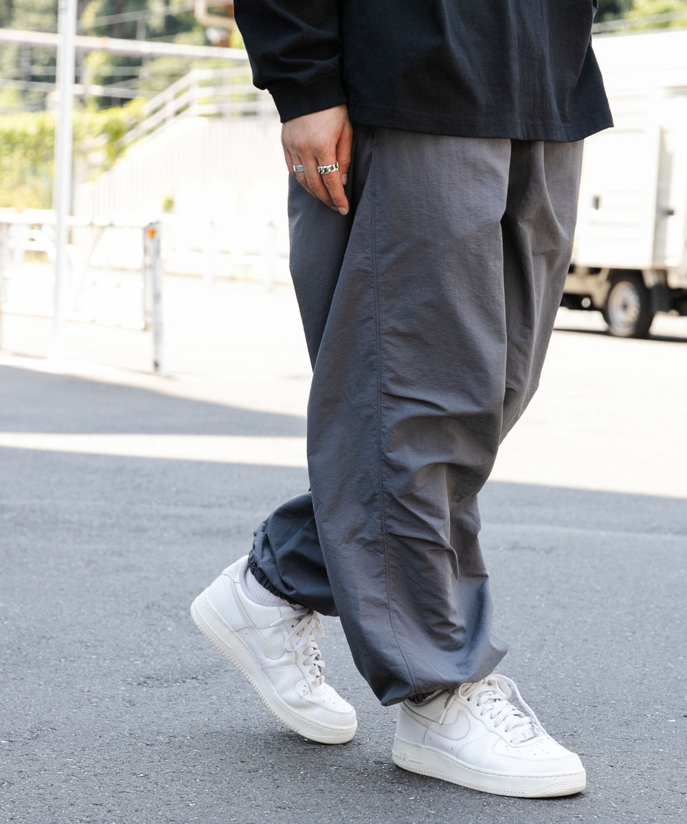 Dグレー モデル：178cm L着用