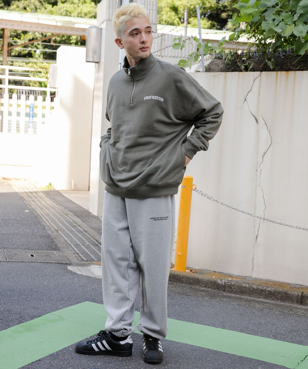 カーキ モデル：178cm L着用