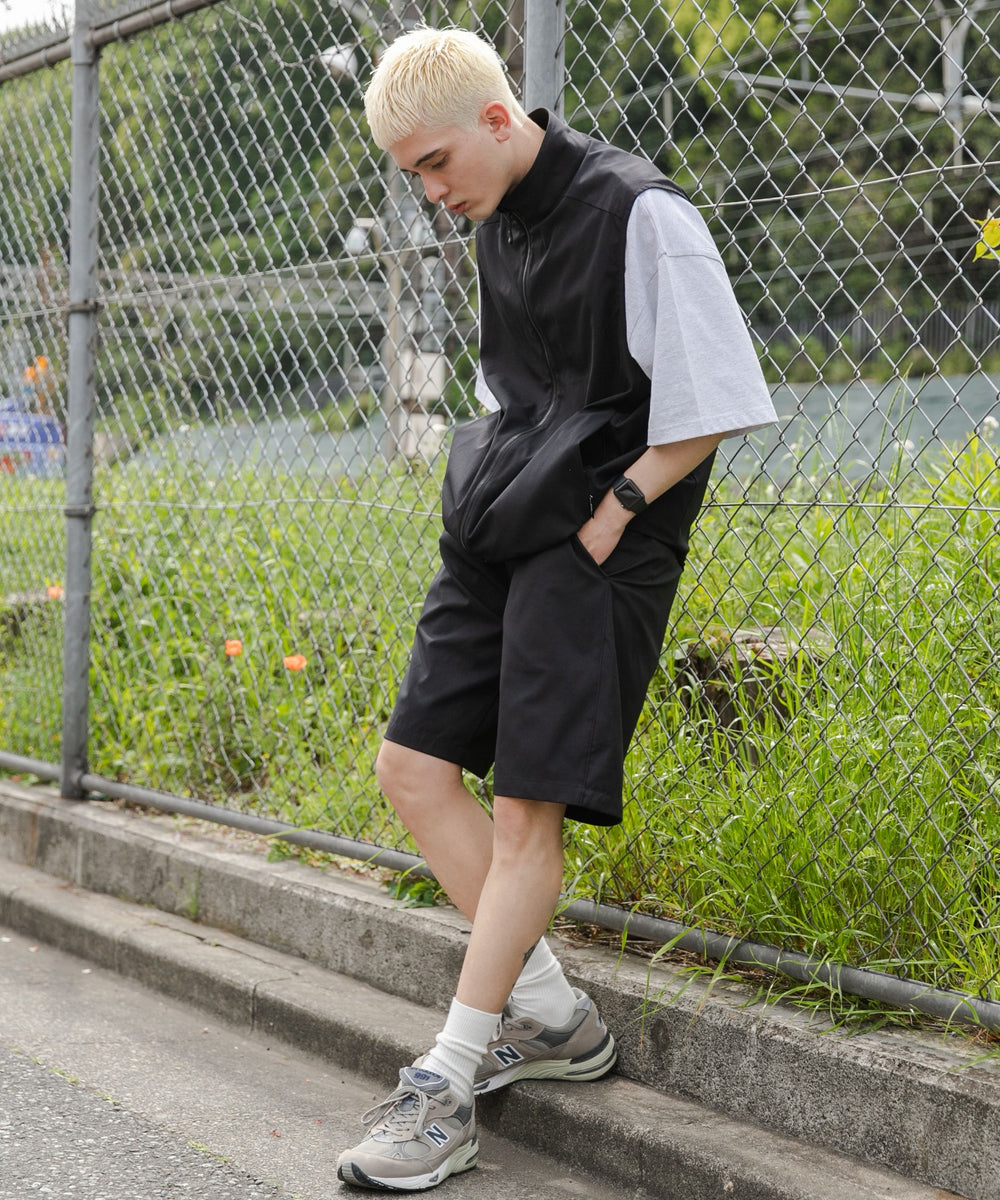 ブラック モデル：178cm L着用