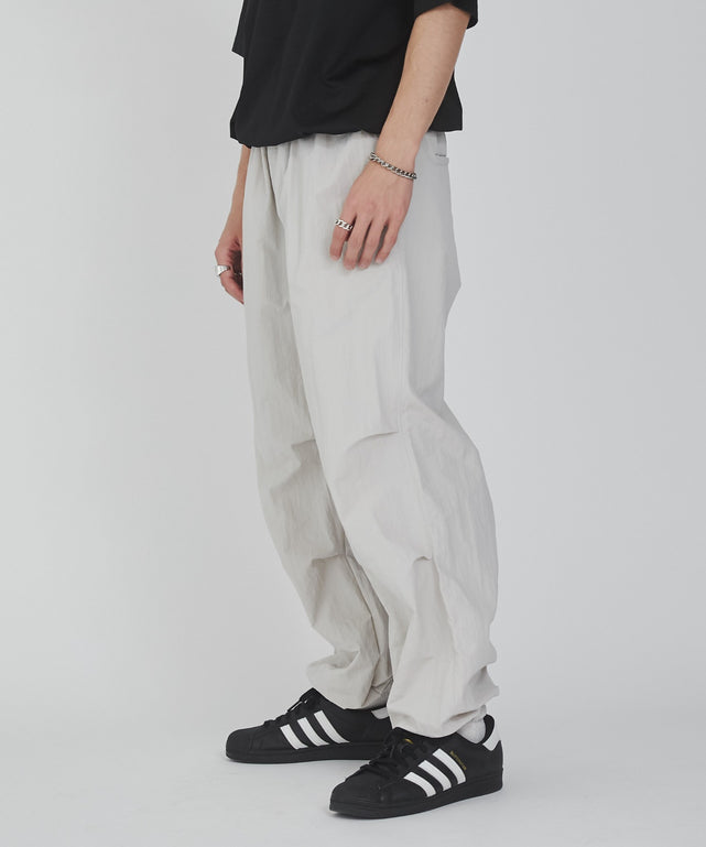 Lグレー モデル：176cm L着用