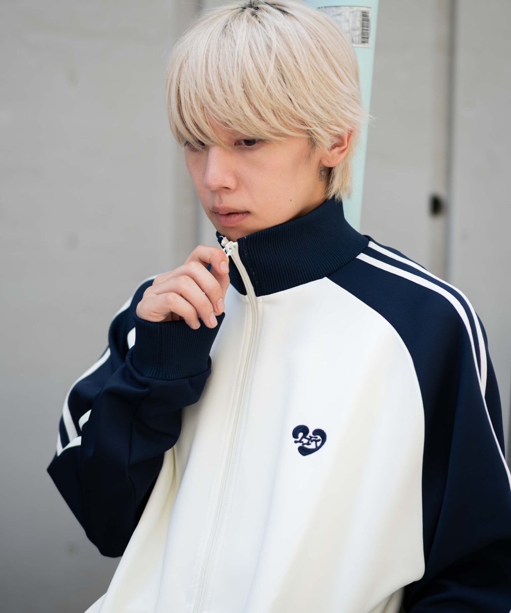 ブルーソノタ モデル：175cm L着用