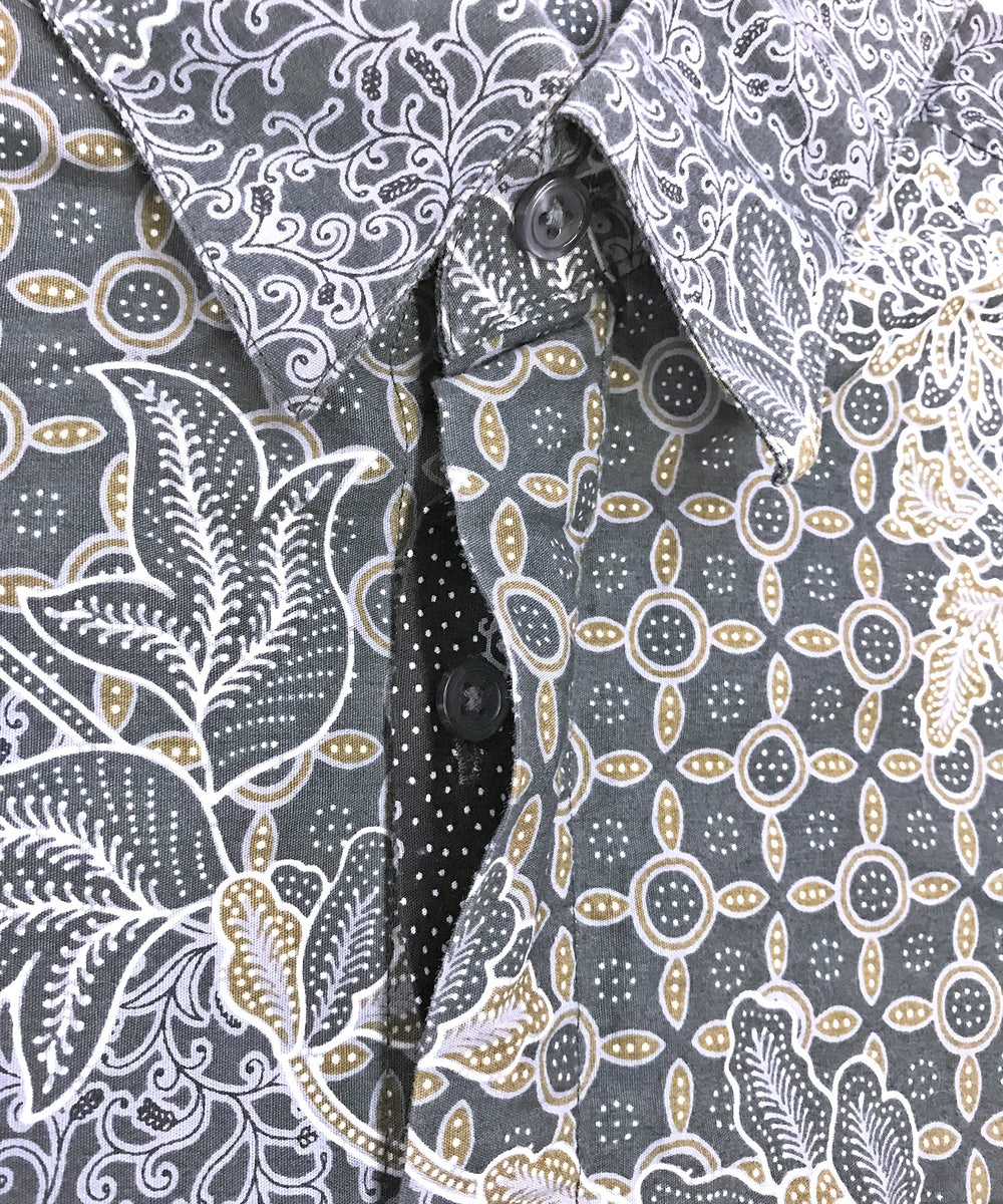 Batik Keris 半袖柄シャツ