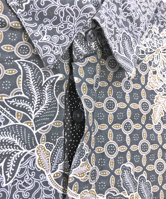 Batik Keris 半袖柄シャツ