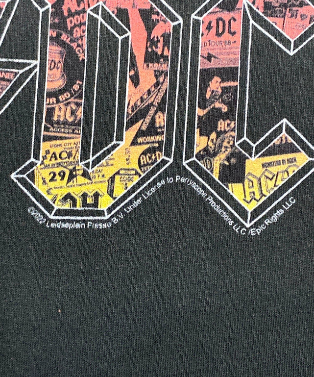 AC/DCバンドTシャツ