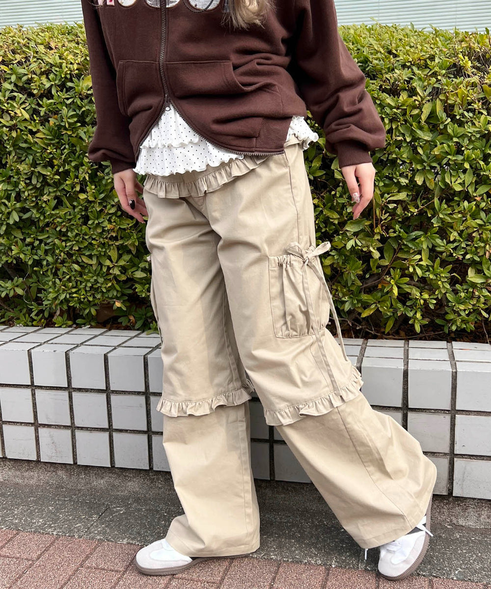 ベージュ モデル：160㎝ F着用