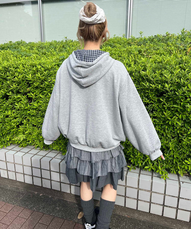 グレー モデル：160㎝ F着用
