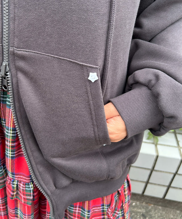 チャコール モデル：155㎝ F着用
