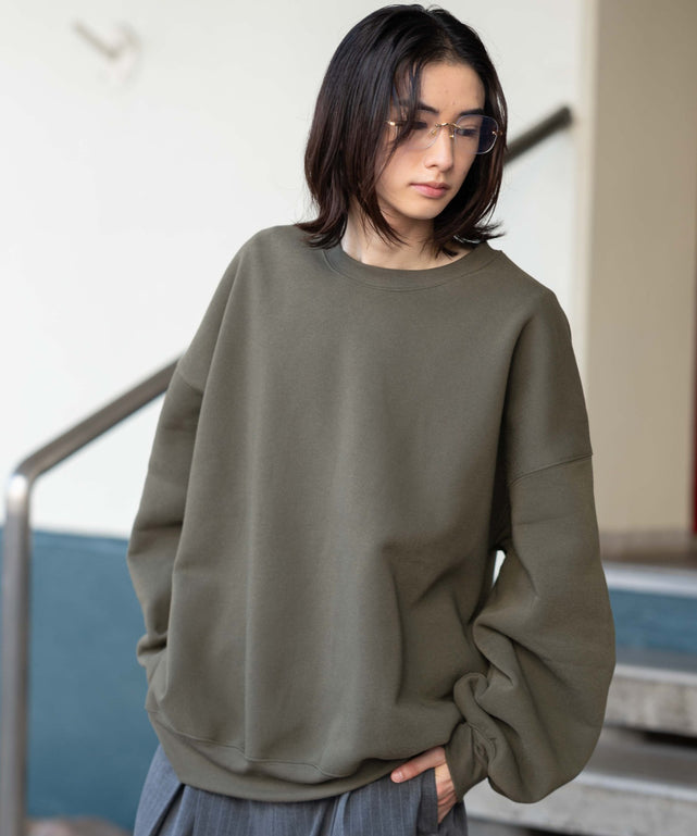 カーキ モデル：175cm L着用