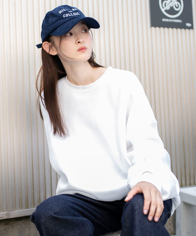 ホワイト　モデル：163cm M着用