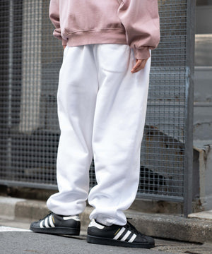 ホワイト モデル：175cm L着用