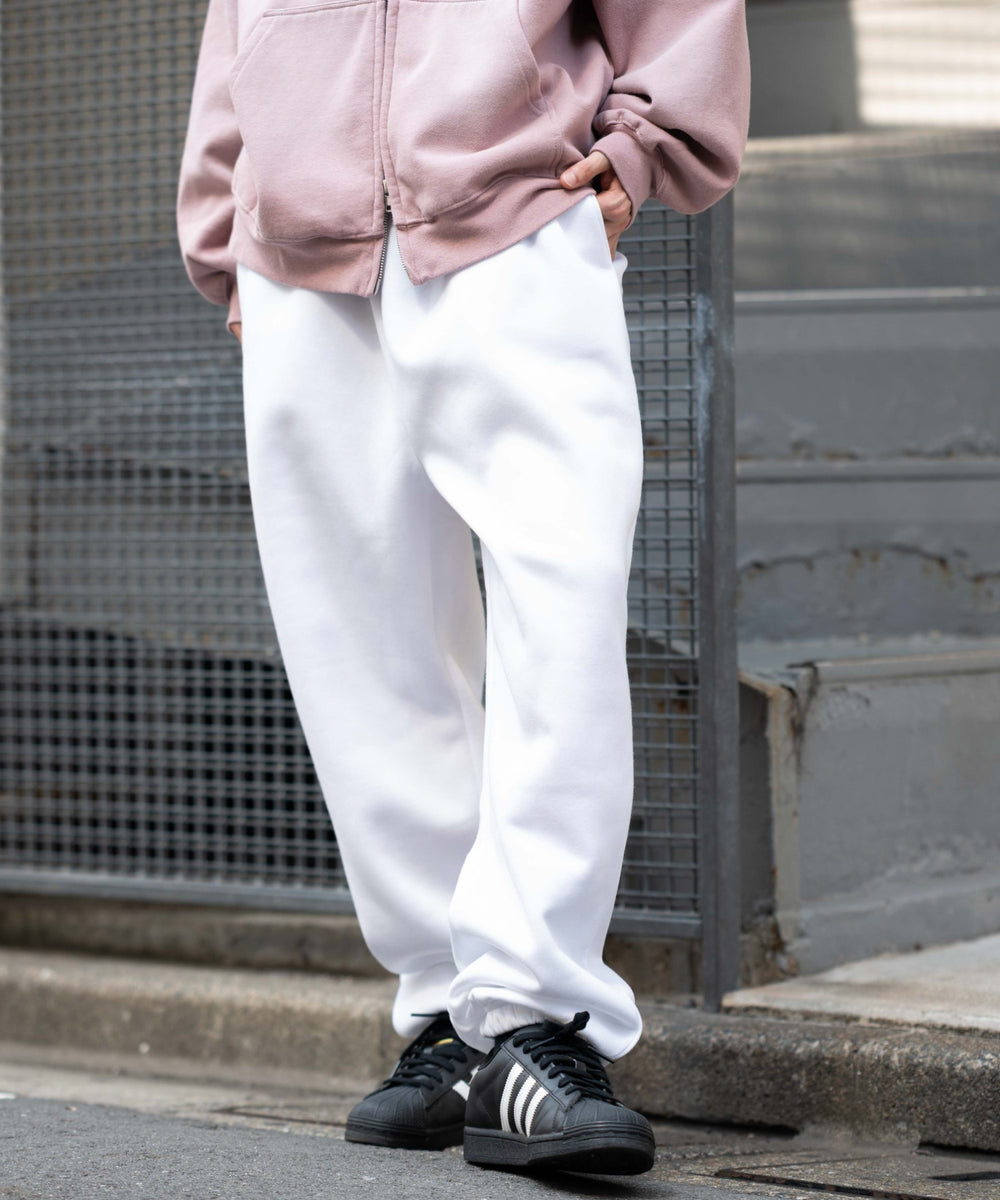 ホワイト モデル：175cm L着用