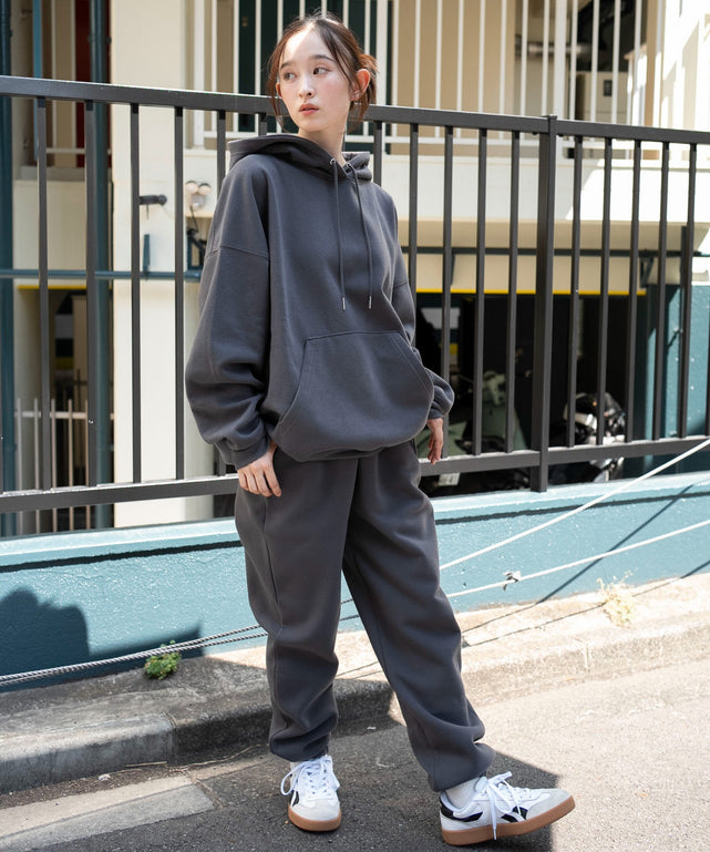 スミクロ　モデル：163cm M着用