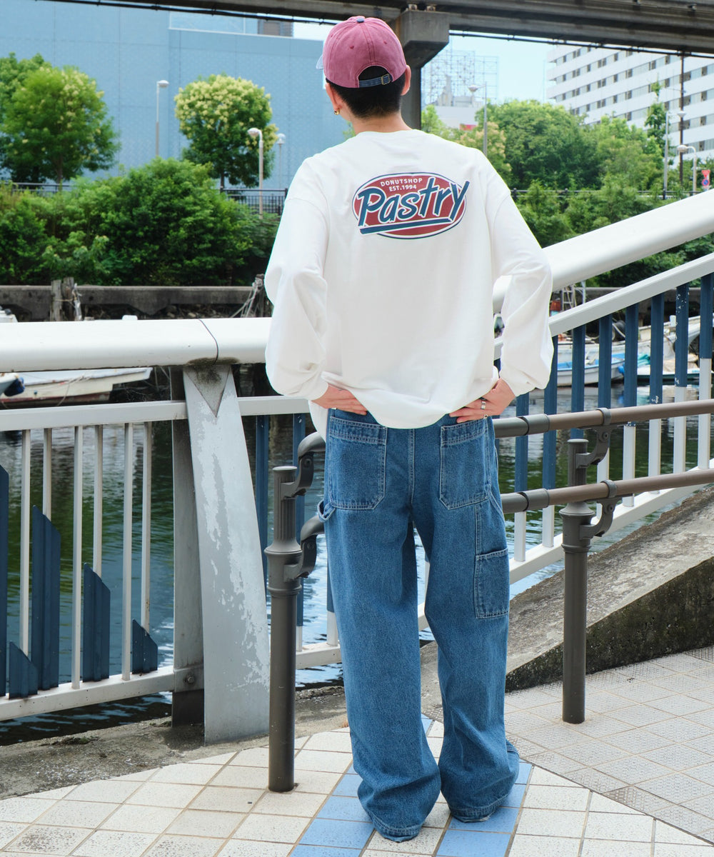 ホワイト モデル：180cm L着用